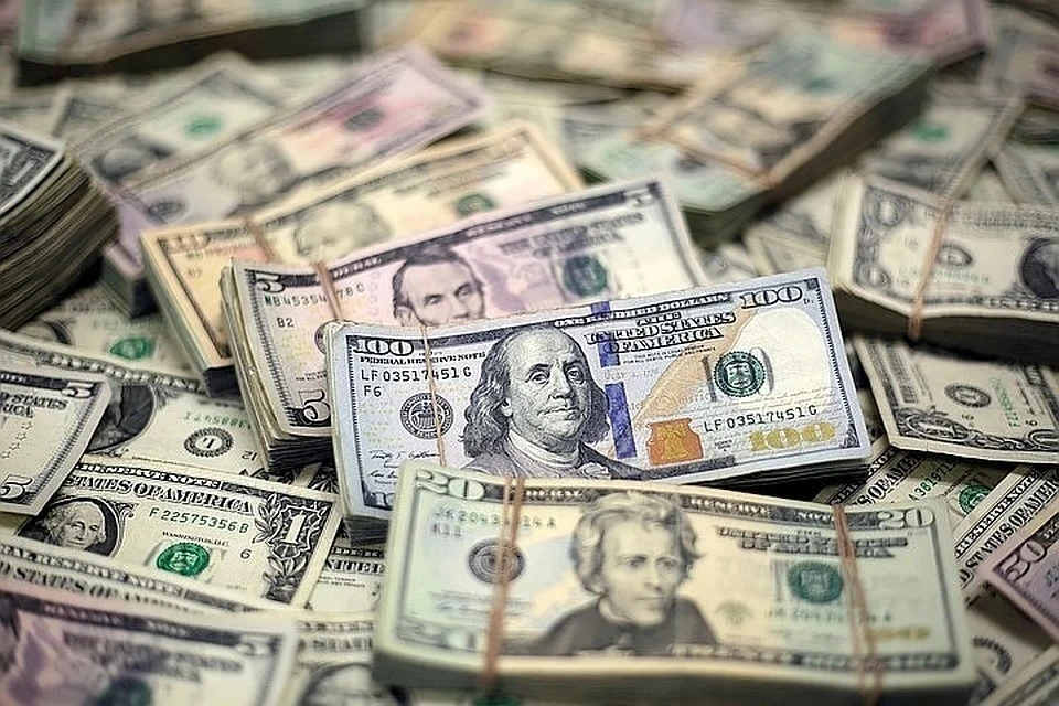 Аналитик спрогнозировал, что курс доллара поднимется до 73 рублей