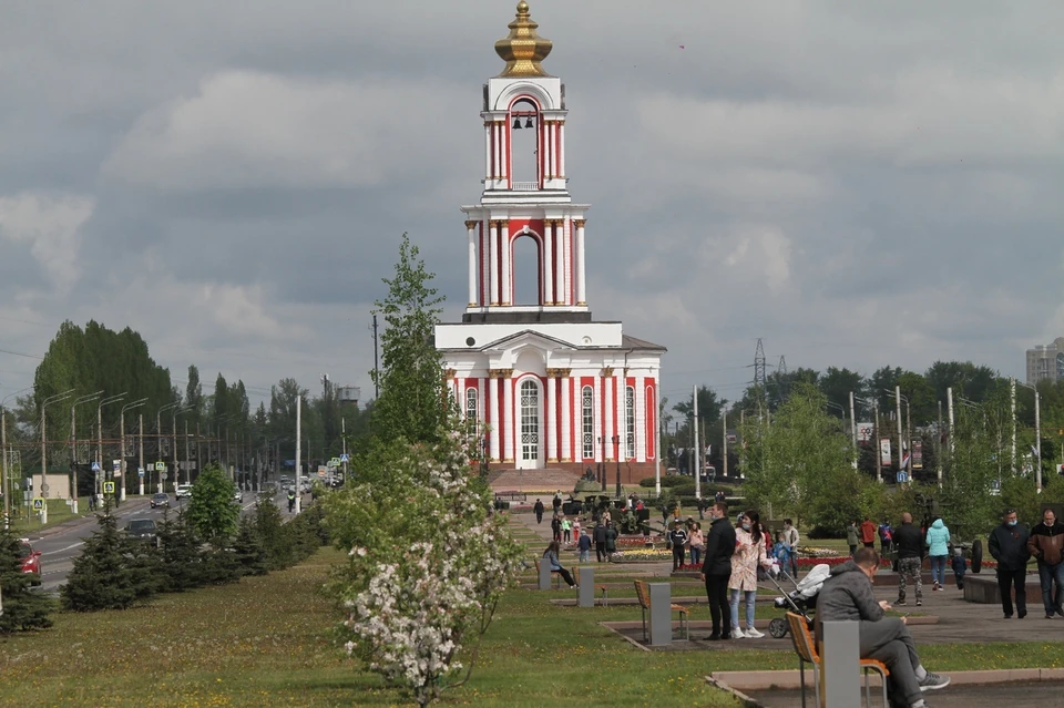 Температура воздуха ночью 7-12 ºС, днем 23-28 ºС