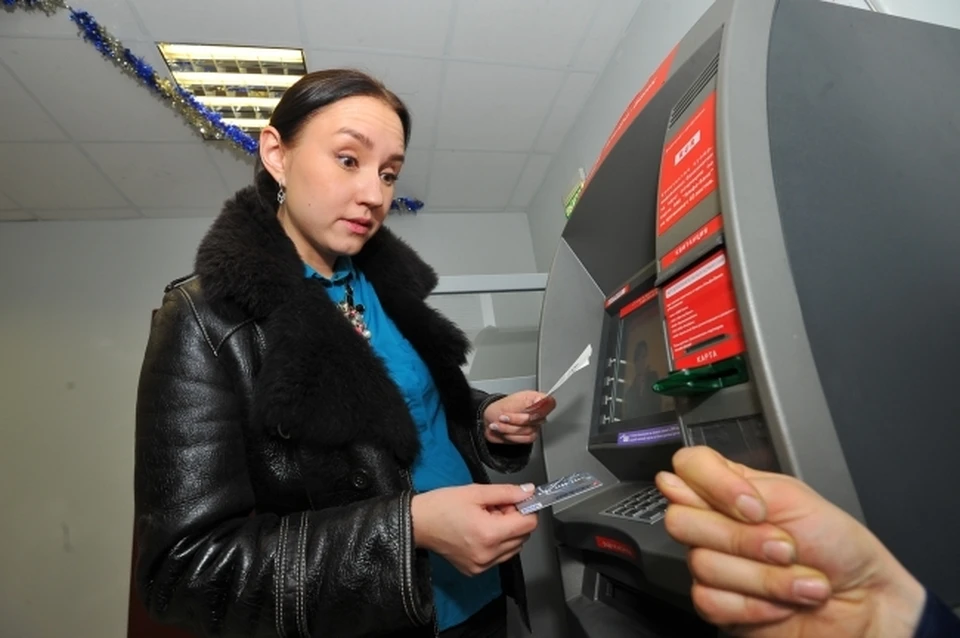Шести работникам задолжали 400 тысяч рублей