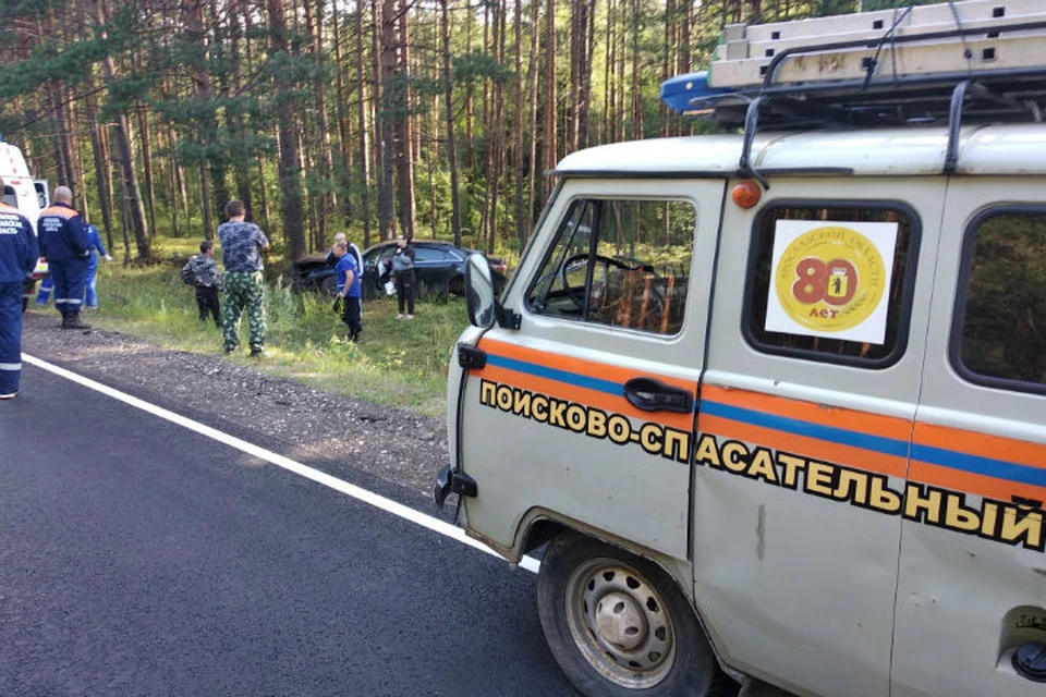 Три человека погибли, один - в больнице. ФОТО: МЧС Ярославль Твиттер