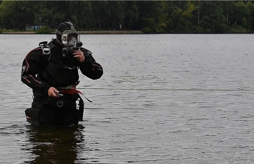Мужчину пришлось доставать из воды