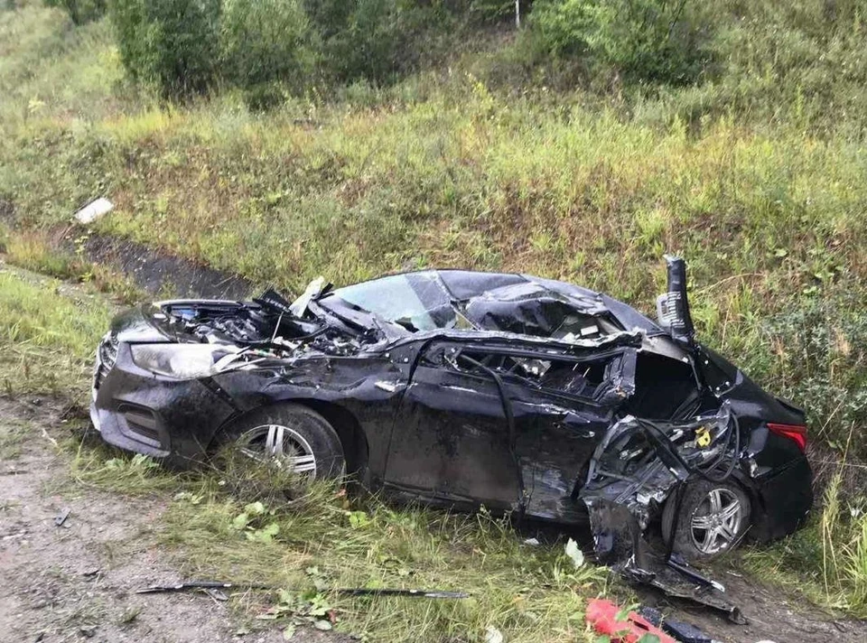 В легковом автомобиле пострадали 2 человека. Фото: ГИБДД по Пермскому краю.
