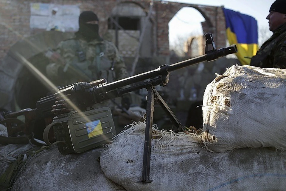 Украинские военные продолжают войну в Донбассе. Фото: «ООС»