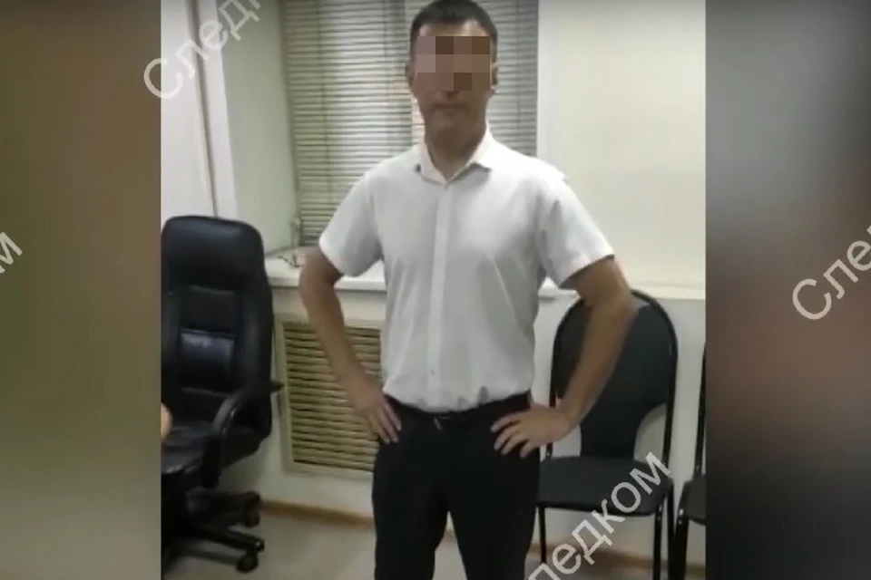 Появилось оперативное видео задержания замначальника полиции Красноярска. Фото: стоп-кадр видео СК РФ.