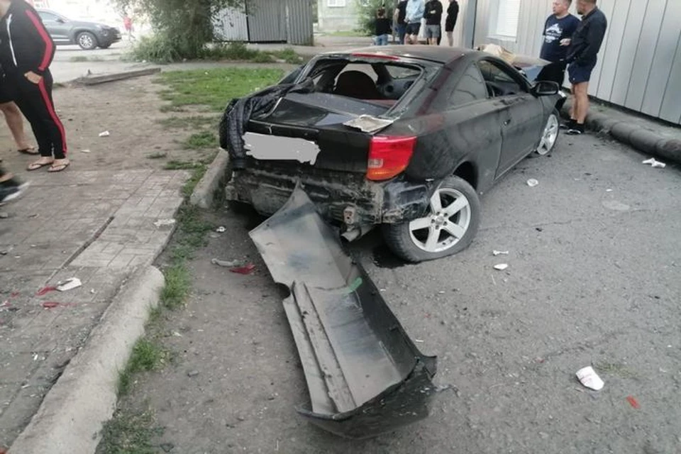 Перебравший с алкоголем водитель «Тойоты» сбил парня и девушку. Фото: ГУ МВД по НСО