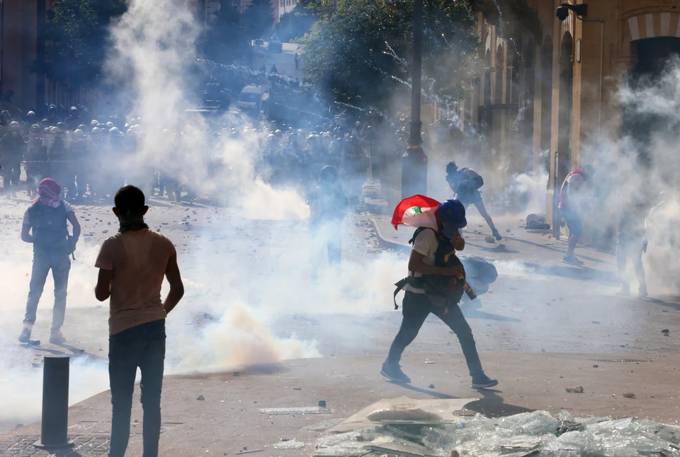 В Бейруте открыли огонь по протестующим