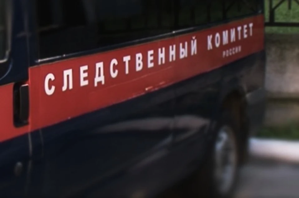 В Ростове молодой парень погиб после падения из окна