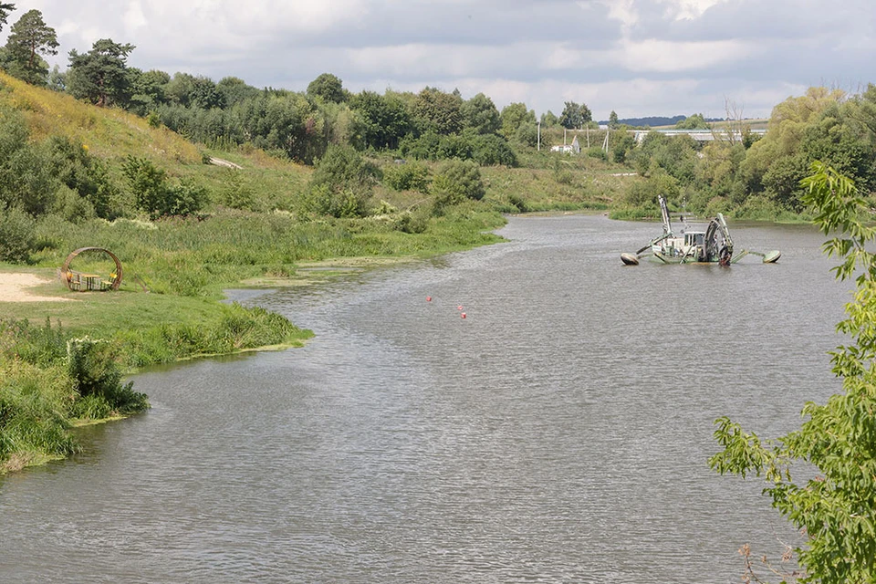 В Тульской области расчищают реку Упа