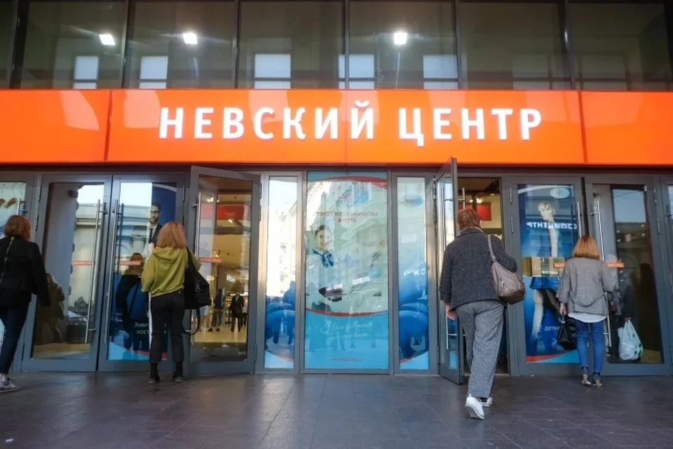 Новый фуд-холл появится на пятом этаже торгового комплекса "Невский центр".