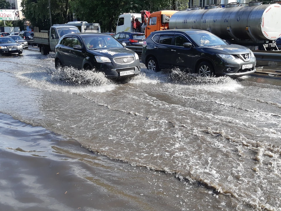 Сейчас транспорт не может добраться только до приморского села Олон