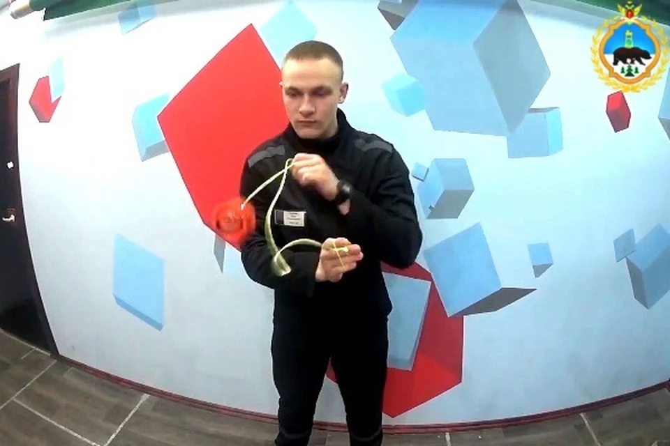 Он продемонстрировал уникальные трюки с игрушкой YoYo.