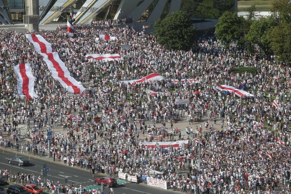 Многотысячный митинг оппозиции в Минске