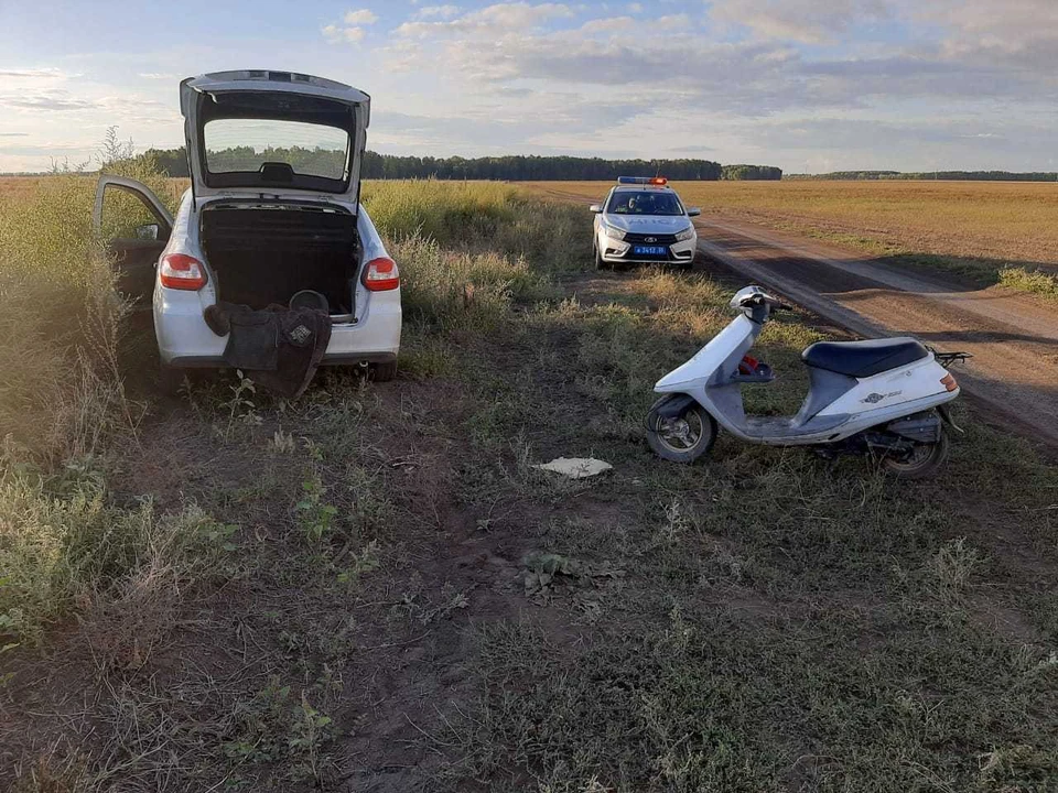 Столкновение произошло на полевой дороге. Фото: пресс-служба ГАИ Омской области
