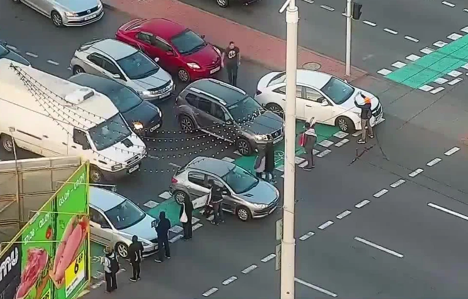 В Минске проверяют водителей, которые блокировали дорожное движение. Фото: кадр из видео