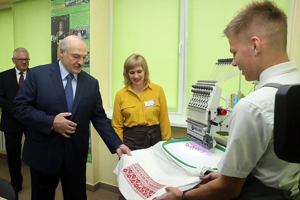 Александр Лукашенко в Барановичском профессионально-технологического колледжа