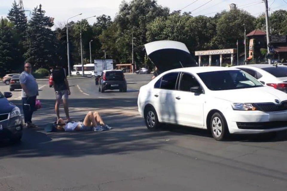В Ростове иномарка сбила девушку. Фото: соцсети