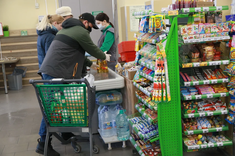 Это уже не первый скандал, связанный с требованием надевать маски в магазинах.