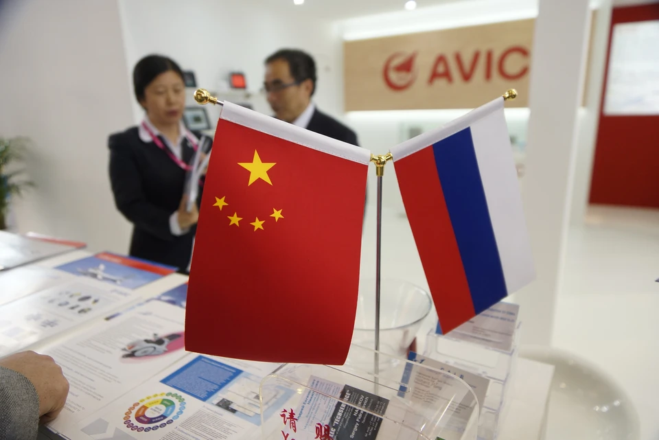 МИД Китая заявил о «прочной как скала» дружбе с Россией