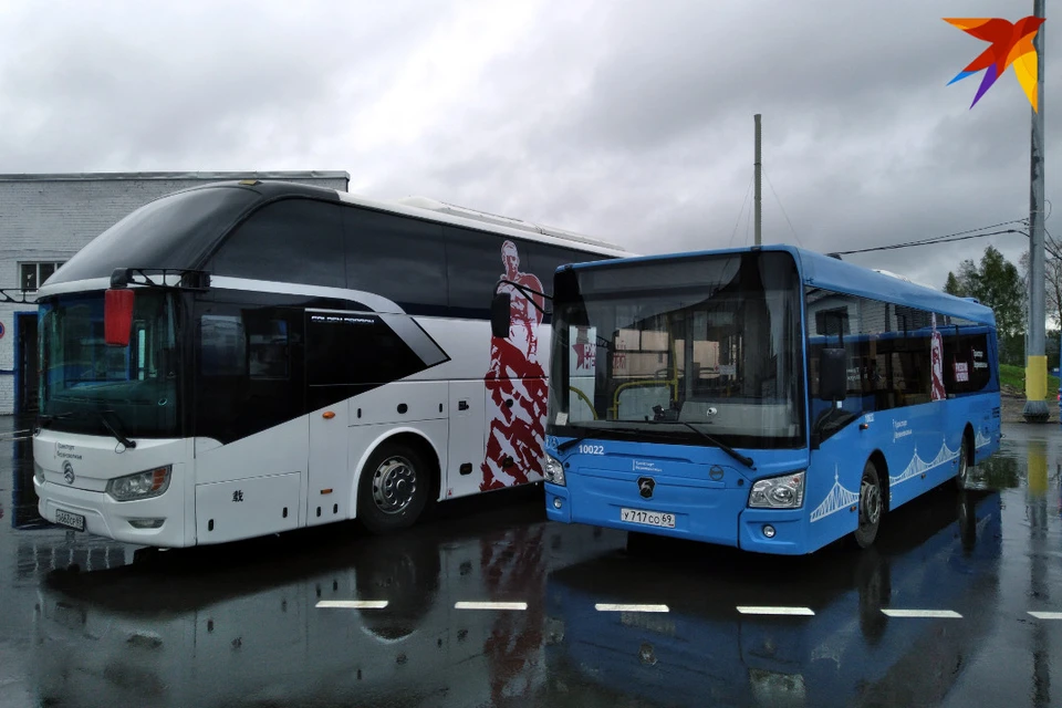 Во время визита Игоря Левитина на базу "Верхневолжского АТП" там представили автобусы для рейсов до Ржевского мемориала.