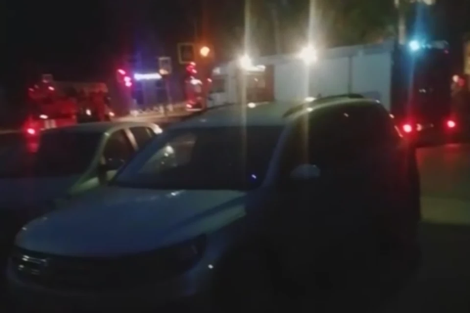 Неспокойно на улице Угличской было весь вечер. Скриншот с видео, группа "Жесть Ярославль" ВКонтакте
