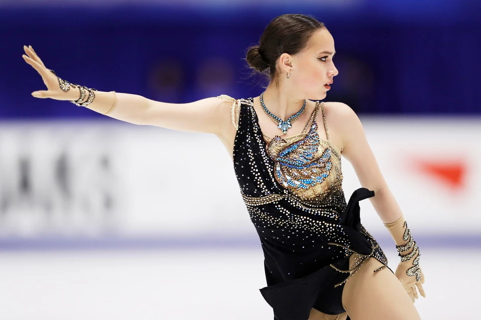 Алина Загитова пока что не выходила на лед на соревнованиях с декабря 2019 года.