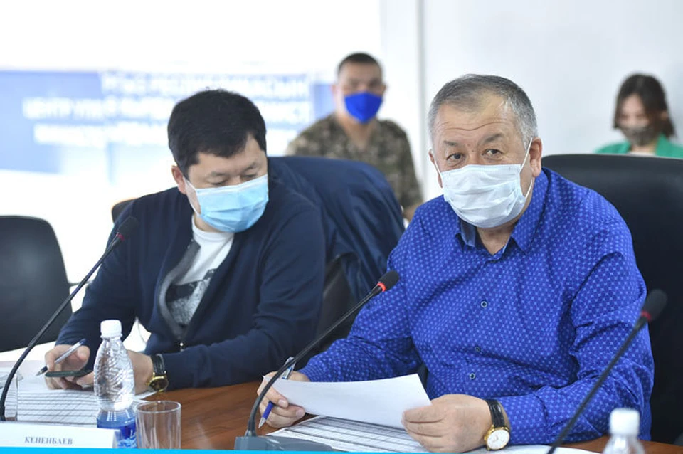 Премьер-министр обратился к кыргызстанцам с просьбой соблюдать санитарные требования.