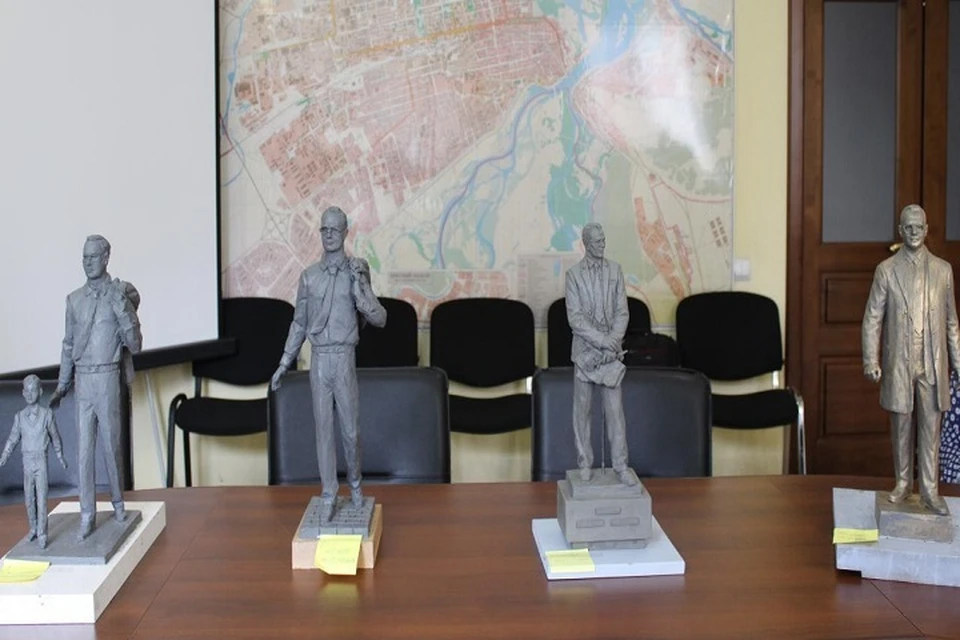 Памятники Николаю Булакину, представленные на конкурс. Фото официального сайта администрации Абакана.