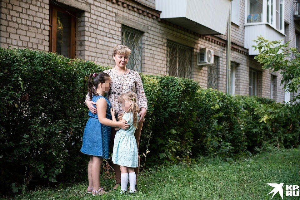 Банк согласился отдать девочкам квартиру, которую их биологическая мама ранее брала в ипотеку