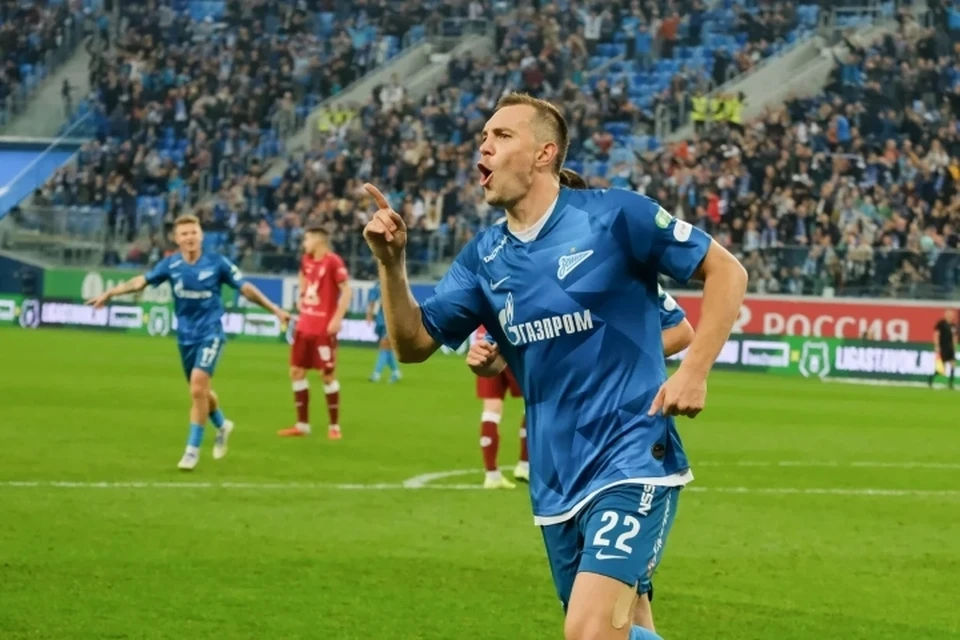 "Зенит" отправил заявку в УЕФА для участия в групповом этапе Лиги чемпионов.