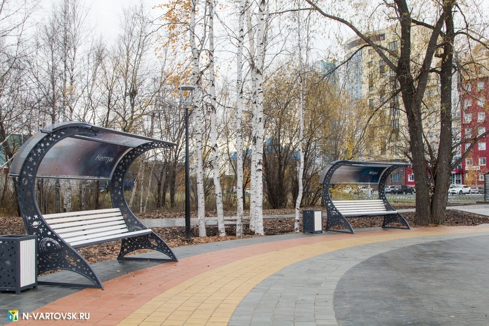 В Нижневартовске появился сквер с моделью космического корабля «Союз». Фото: администрация Нижневартовска