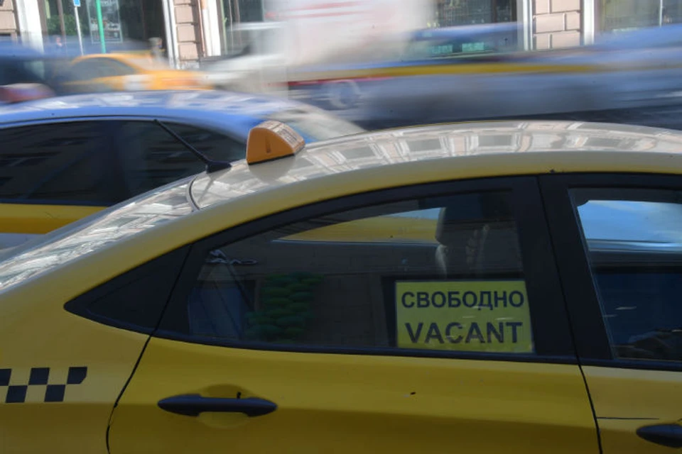 В Ярославле таксист обманул пассажирку на 19 тысяч рублей