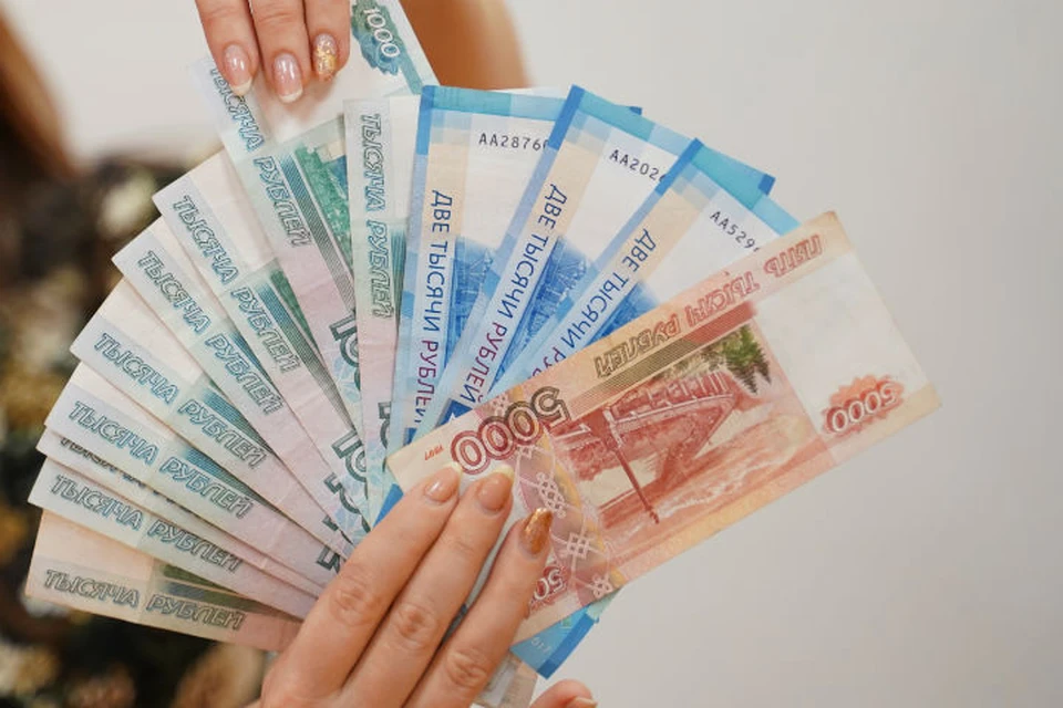 Продавая квартиру, сибирячка «подарила» мошенникам 150 тысяч рублей