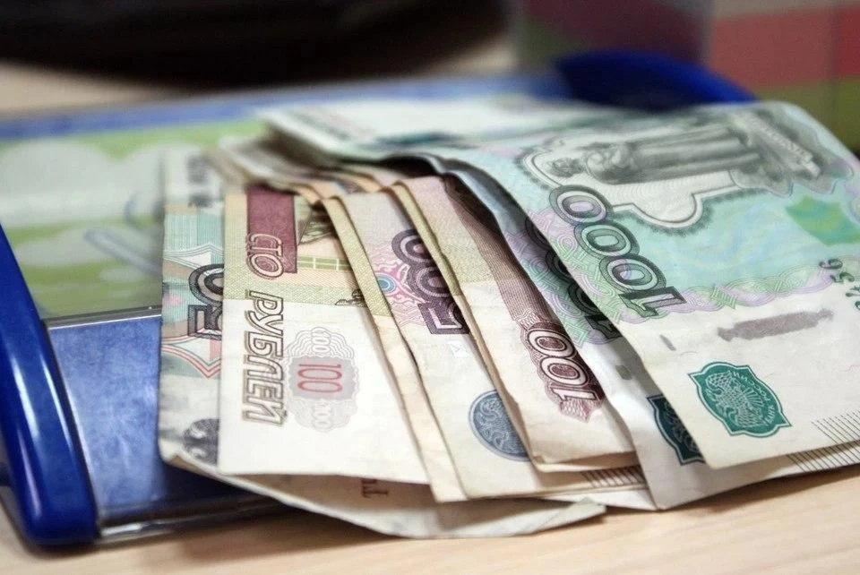 Жертвами мошенников стали еще 10 человек