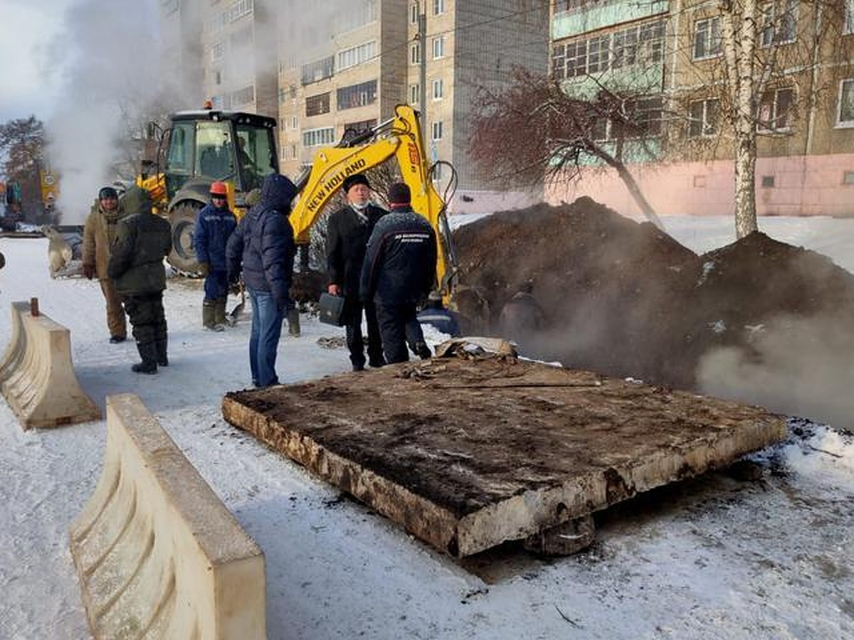 В городе Башкирии прорвало трубу: без горячей воды и тепла остались более  15 тысяч человек - KP.RU