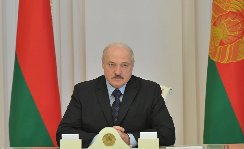 Лукашенко заявил о возможной передаче большей части своих полномочий парламенту