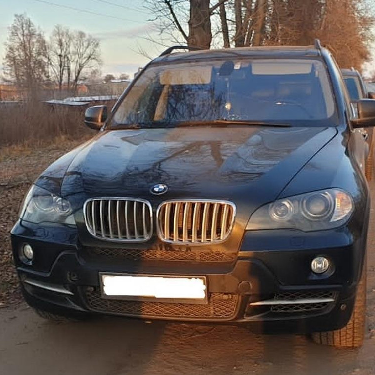 Житель Тульской области по долгам заплатил своим BMW X5 - KP.RU