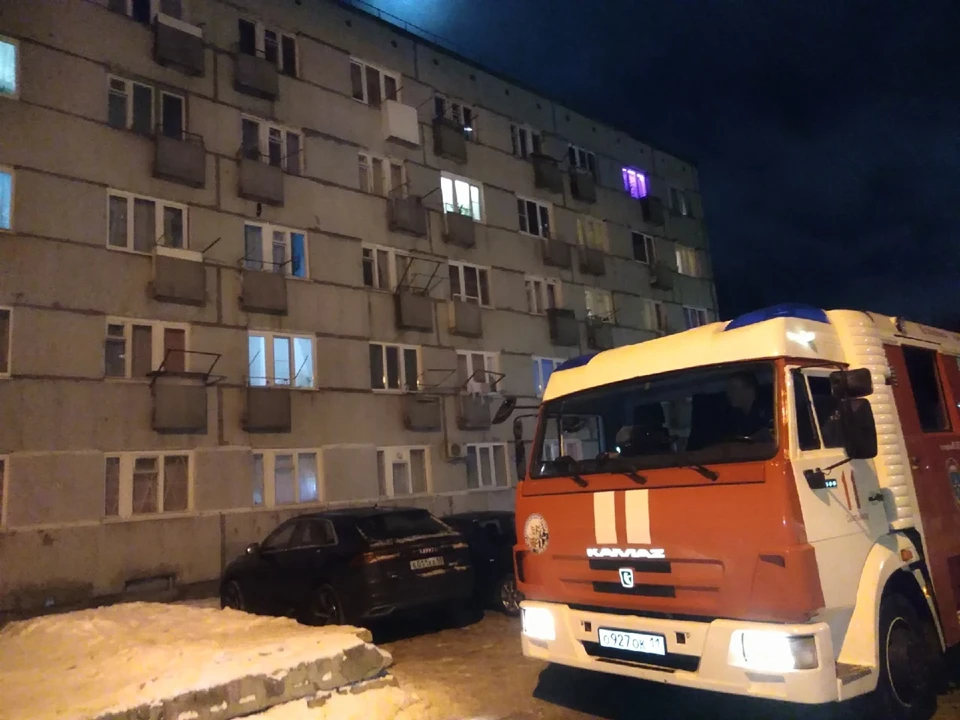 Заискрила проводка - пожарные спешат на помощь!