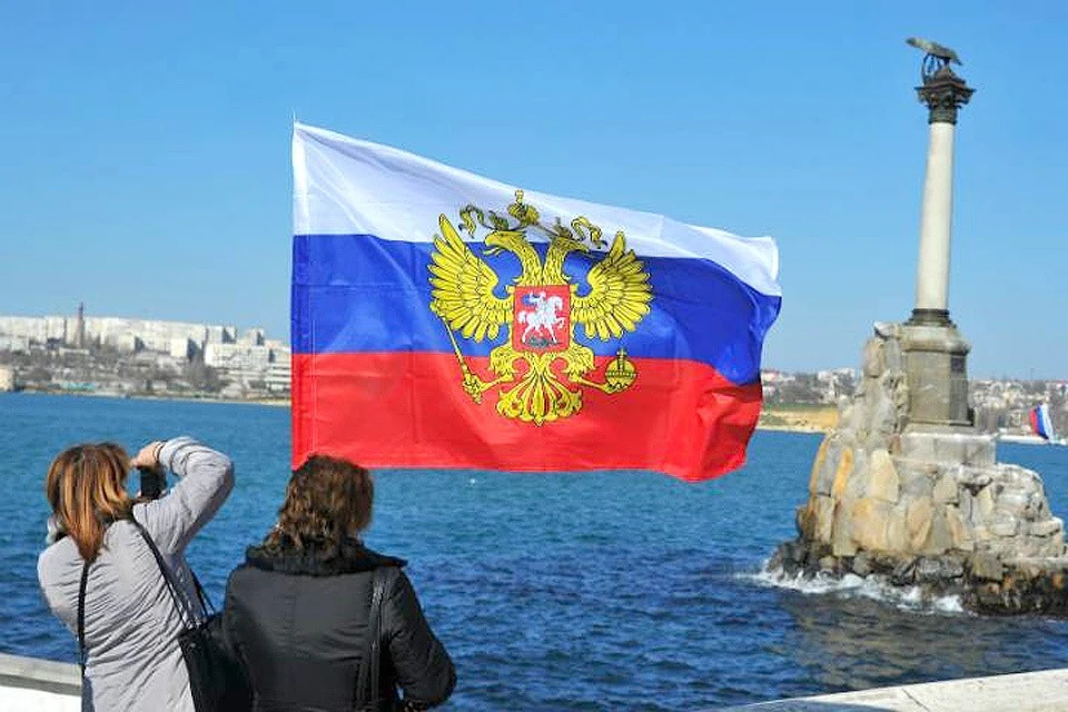 Украина пытается сделать жизнь крымчан невыносимой