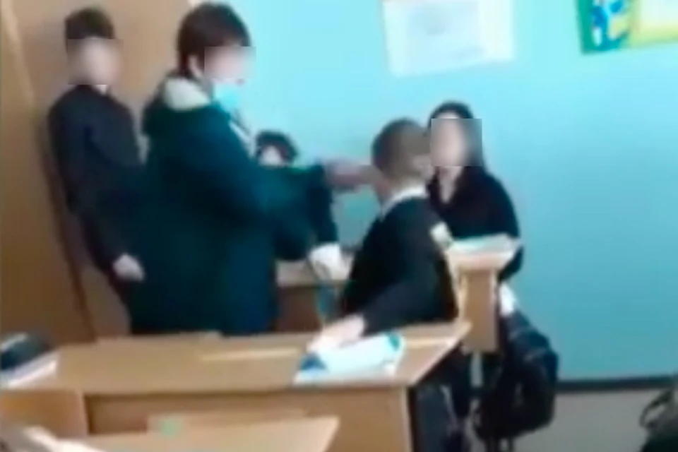 После скандала уборщица написала заявление по собственному желанию
