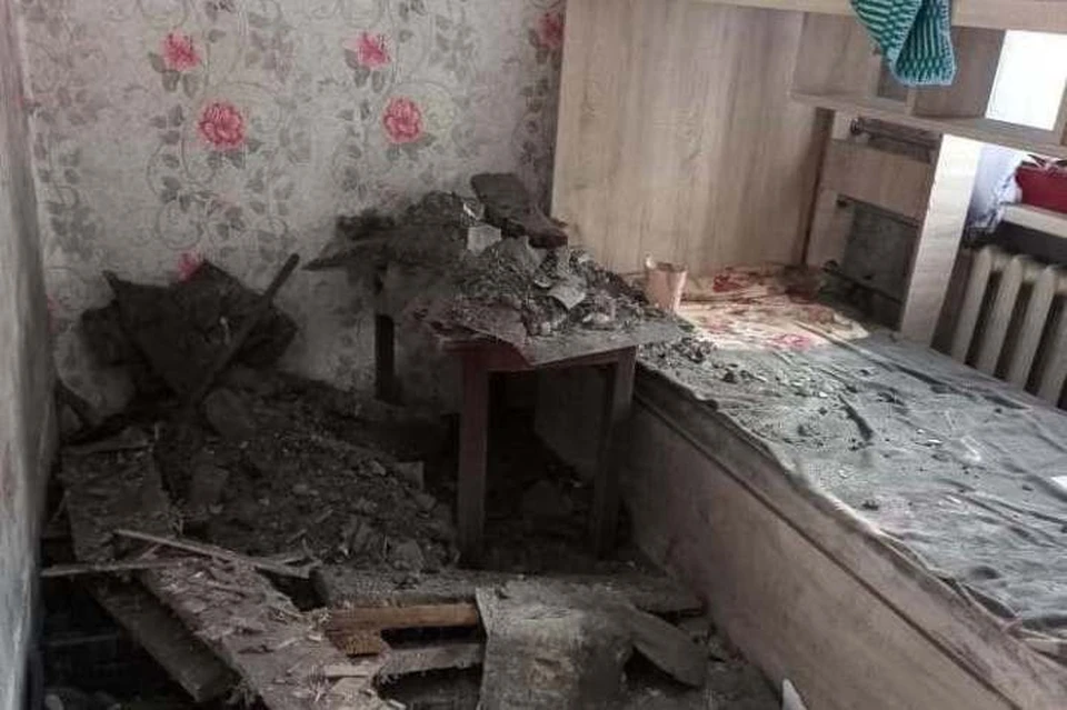 В комнате, где произошло обрушение.ФОТО: телеграм "Инцидент Кузбасс"
