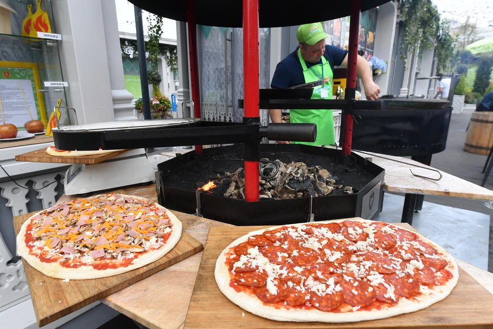 Умер Фрэнк Карни, основатель сети пиццерий Pizza Hut