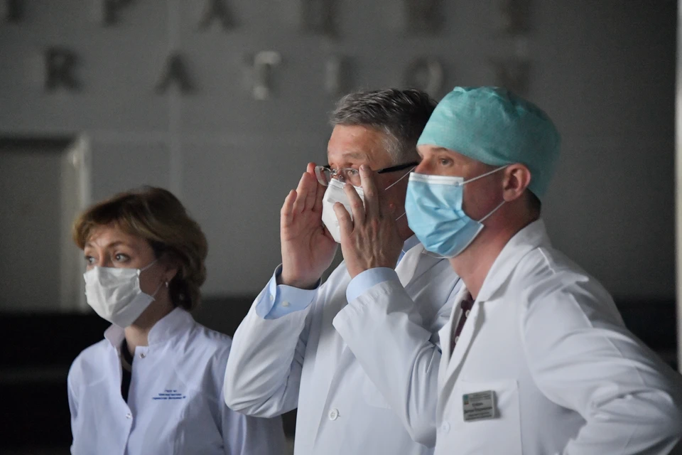 Минобороны планирует получить сто тысяч доз вакцины от COVID-19 в декабре.