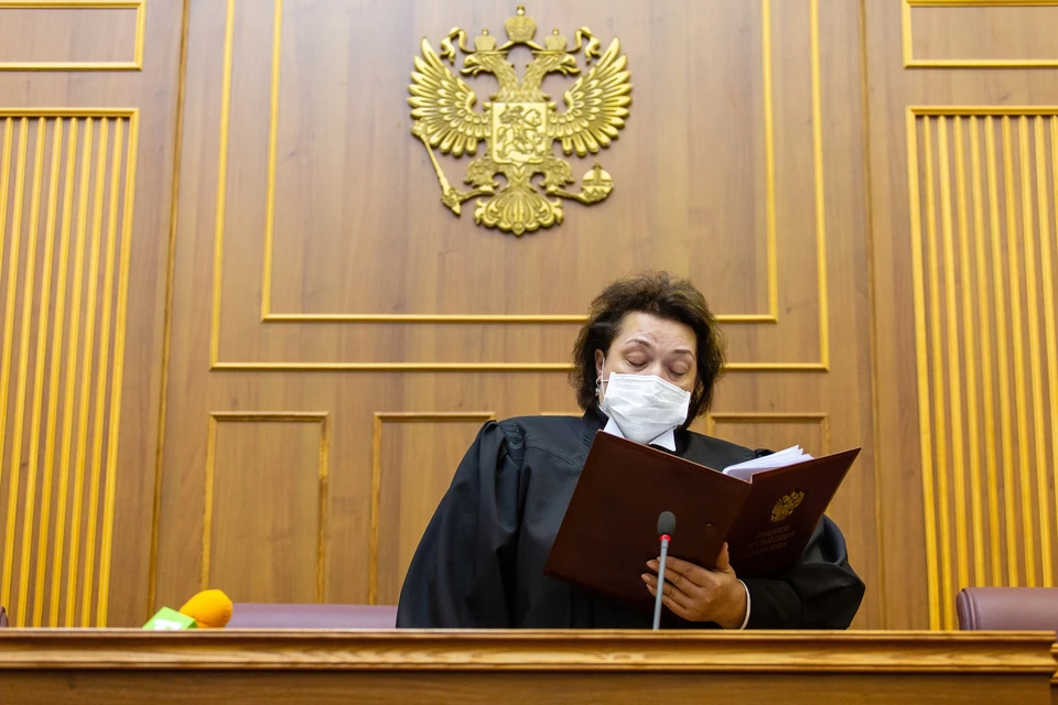 Суд приговорил преступницу к 7,6 годам тюрьмы.