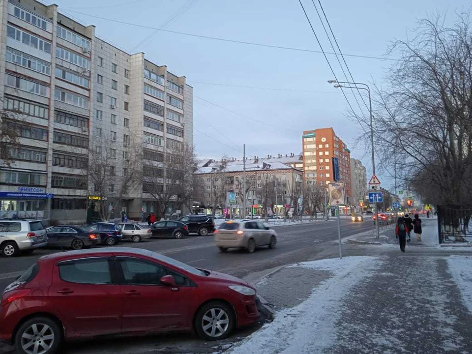 В Тюмени мелкий снег закончится вечером.