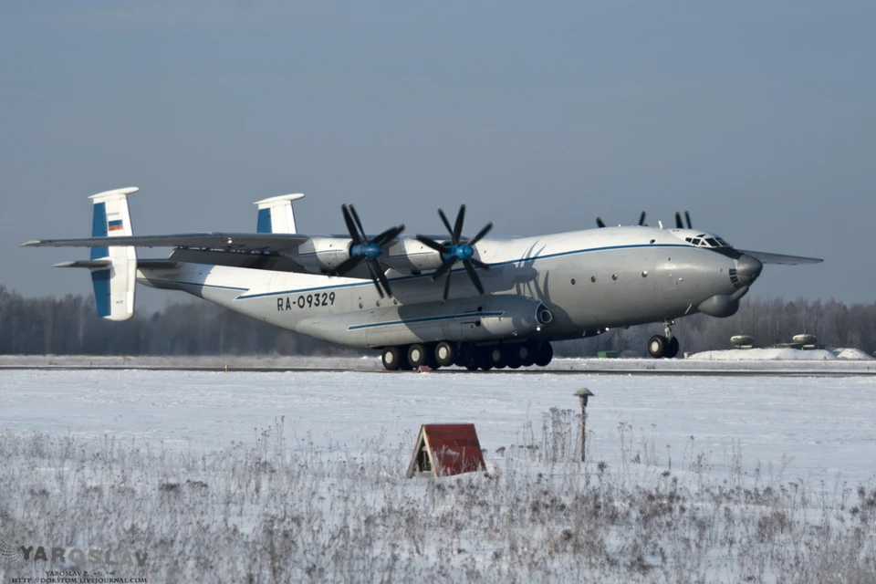 Ан 22 фото самолета Над Тверью летали "транспортники" Ан-22 - KP.RU