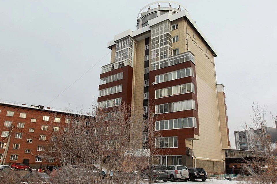 Власти Иркутска поддержат жителей дома по улице 4-я Советская, которых обязали снести десятиэтажку за свой счет
