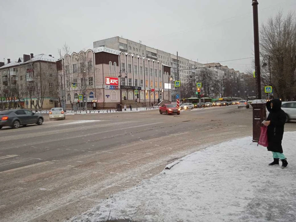 В Тюмени утренний мелкий снег усилится после полудня.