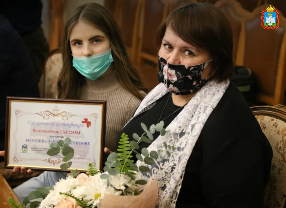 Орловской семье с 15 детьми подарили «ГАЗель». Фото: пресс-служба Правительства Орловской области