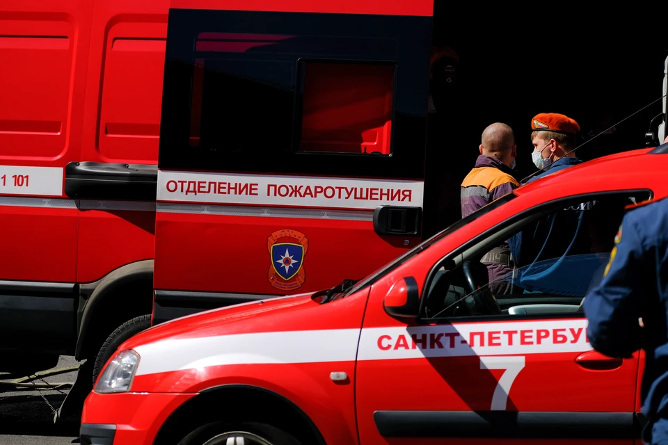 В Петербурге произошел пожар в торговом центре