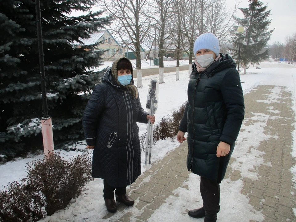 Пожилым людям Волоконовского района Белгородчины вручили чашки. Фото пресс-службы администрации Волоконовского района